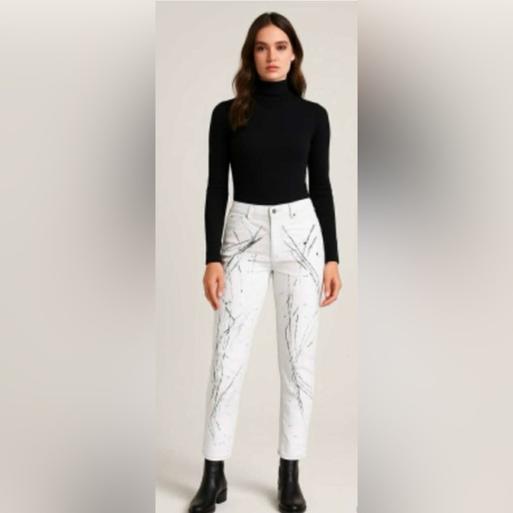 A.Z.I Women’s white jeans with artistic embellishments paint splash size 12